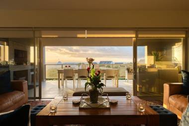 Stanford's Cove Villas