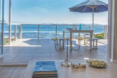 Gansbaai Seafront Holiday House - Our C-House