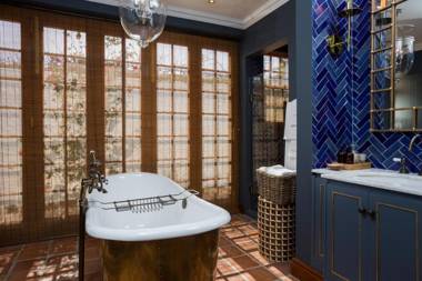 Akademie Street Boutique Hotel