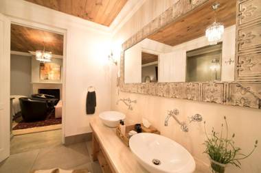 Avondrood Guest House