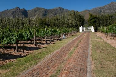 La Galiniere Guest Cottages