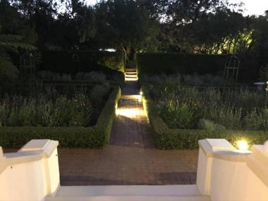 Les Chambres Guest House