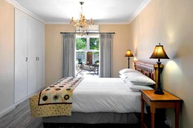Petit & Grande Plaisir Self-Catering Guesthouse
