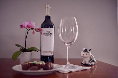 Corner House Residence