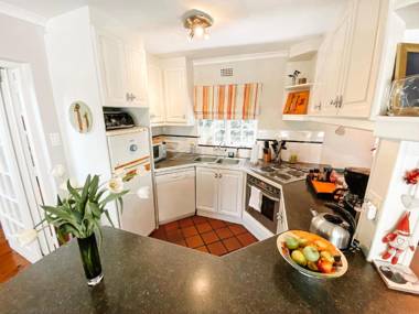 Jonquil Guest Cottage