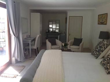 Willow Brooke Guest Suite