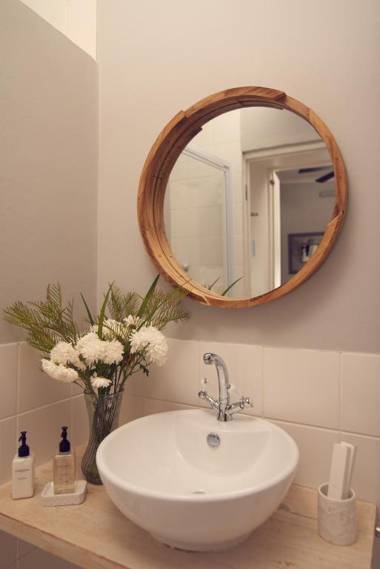 The Corner House L'A-nnexe