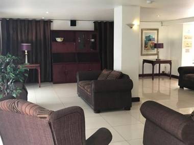 Airport Inn and Suites