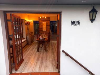 Woodleigh Guest Lodge