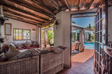 HoneyPot Bed and Breakfast