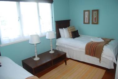 de Charmoy Riverside