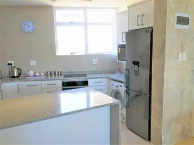 91 SeaLodge Direct Beachfront access to all swimming beaches