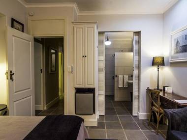 Maison H Guest House