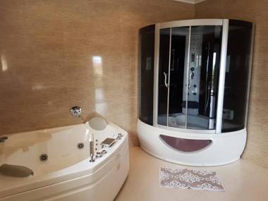 Fairview Bed And Breakfast - Double Bedroom 2