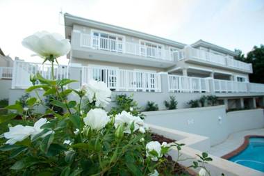 Seaview Manor Exquisite Bed & Breakfast