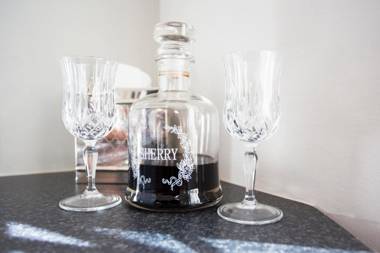 The Browns' Luxury Guest Suites