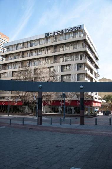 Circa Luxury Apartment Hotel