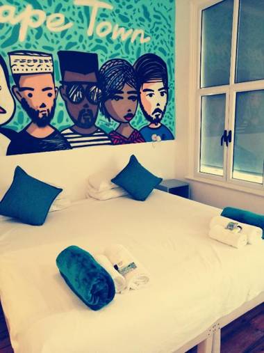 Daddy Long Legs Art Hotel