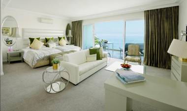 The Clarendon - Bantry Bay