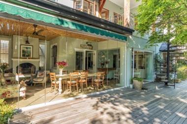 Hedge House Guest House