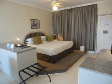 Peninsula All Suite Hotel