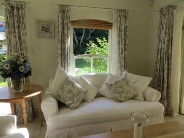 Constantia Valley Lodge