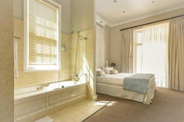 Amoris Guest House-Sea Point