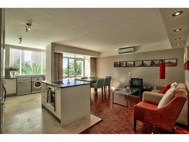 437 St Martini Gardens Apartments