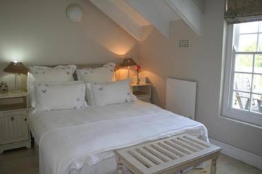 Constantia cottage- Warblers Nest