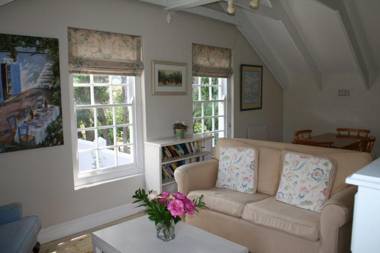 Constantia cottage- Warblers Nest