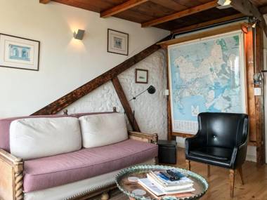 Braeside House Apartments