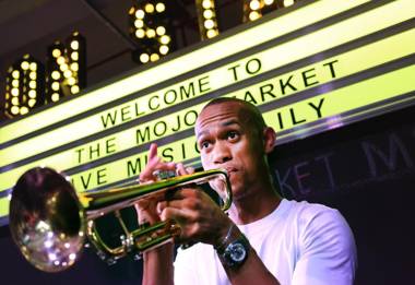 Mojo Hotel/Hostel & Market