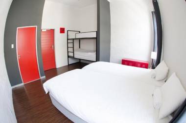 91 Loop Boutique Hostel