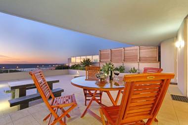 Horizon Bay 103 by HostAgents