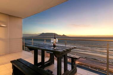 The Waves 1002 by HostAgents