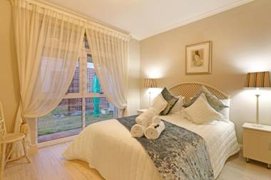 Bayview 30 by HostAgents