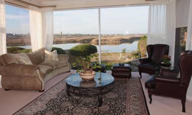 Cinnamon House Bed & Breakfast