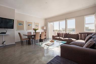 York Mews 14 by CTHA