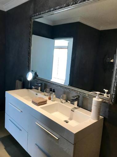 Residence William French