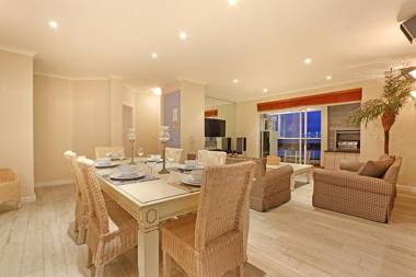 Neptune Isle 301 by HostAgents