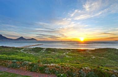 Leisure Bay 207 by HostAgents