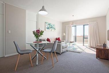 Manhattan Towers 507 by CTHA