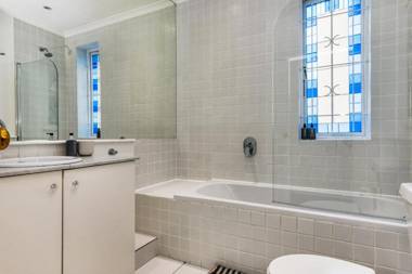 Croxteth Victorian House in Green Point Village