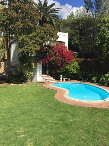 Hillingdale on Alexandra