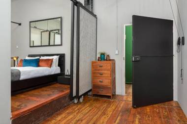 Wolroy House Apartments