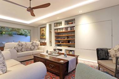 La Paix Brise by HostAgents