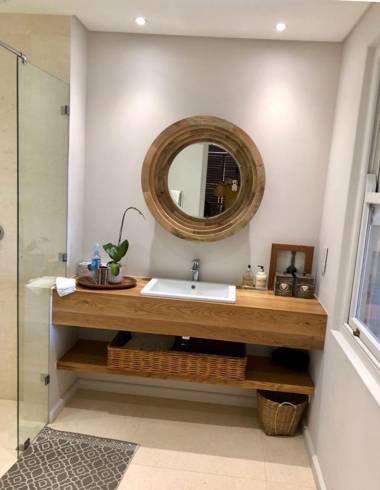 Luxurious Guest Suite with stunning ocean views