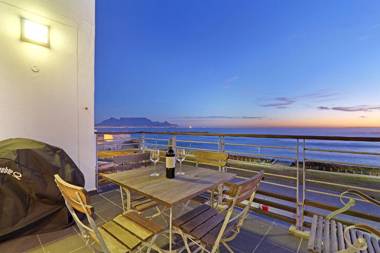 Eden on the Bay 250 by HostAgents