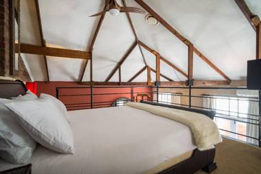 122 Victoria Junction