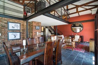 122 Victoria Junction